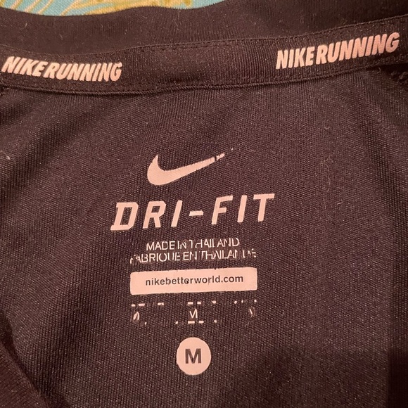 Nike Women’s Black Running T-shirt. Size M - Picture 3 of 3